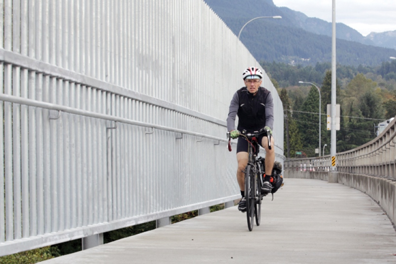 lions gate bridge bike lane